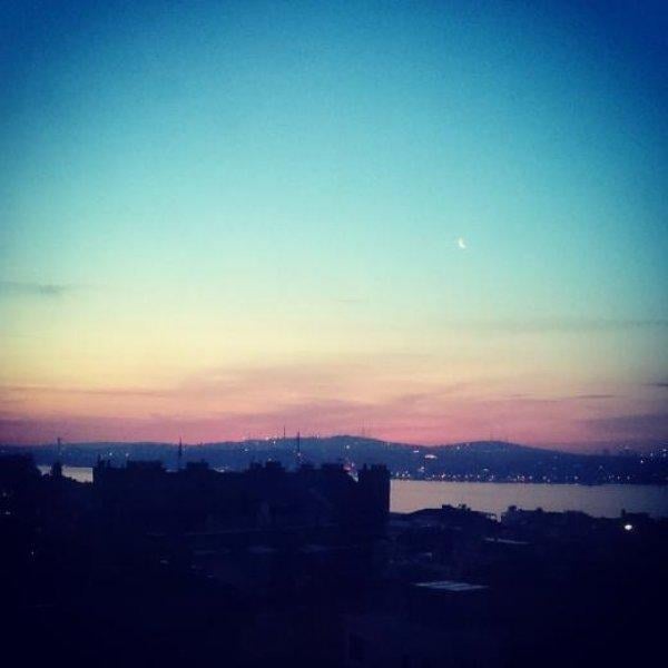 Ünlülerden 16 Mayıs Instagram paylaşımları 