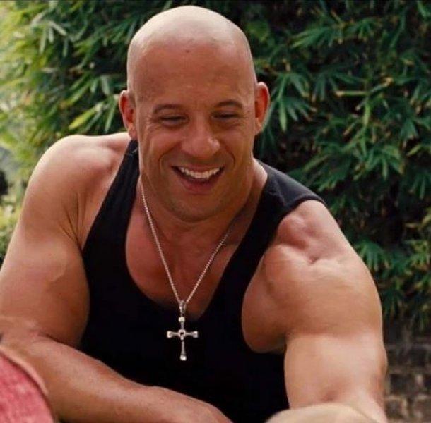 Ünlülerden 16 Mayıs Instagram paylaşımları 