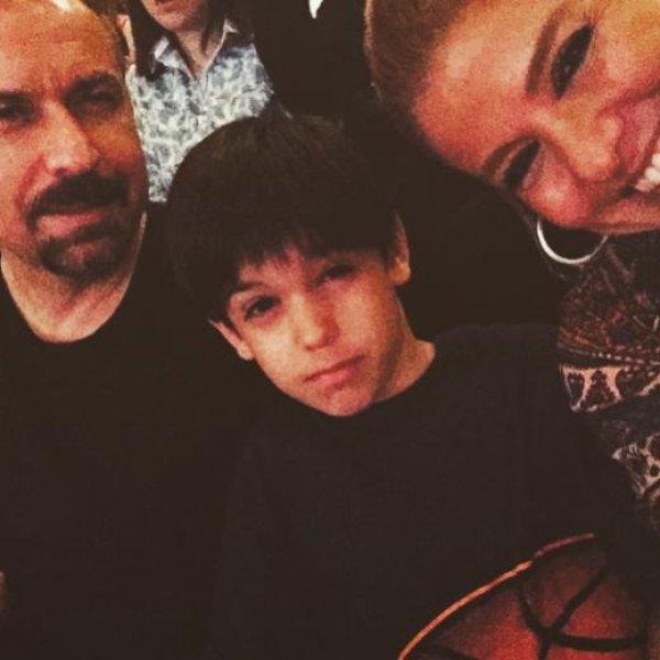 Ünlülerden 16 Mayıs Instagram paylaşımları 