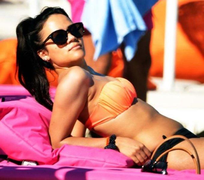 Bodrum plajları turistlerin akınına uğradı 