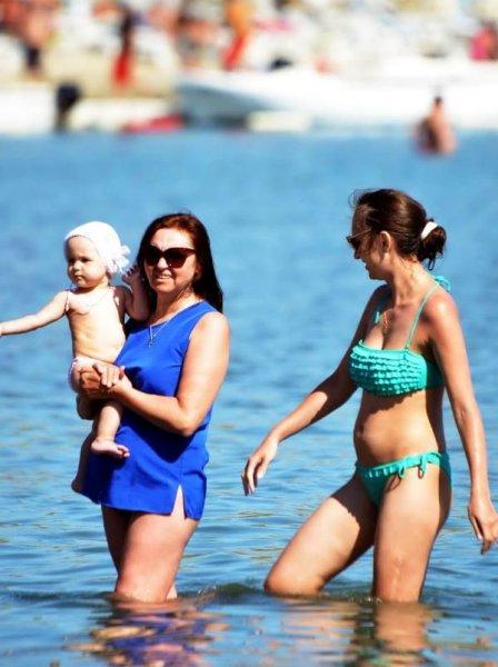 Bodrum plajları turistlerin akınına uğradı 