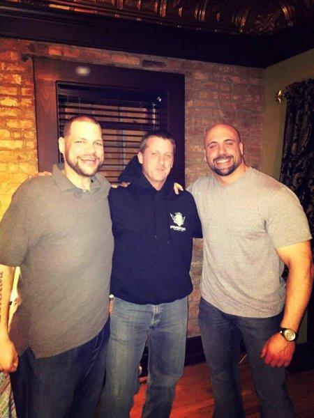 Taylor Swift dinleyerek 180 kilo veren adam 