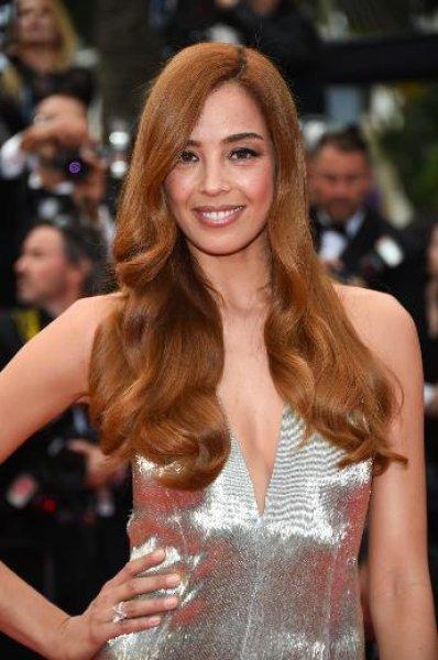 Azra Akın Cannes'da