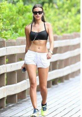 Ünlülerden 25 Mayıs Instagram paylaşımları 