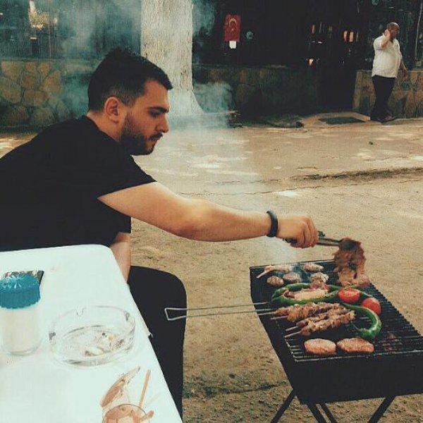 Ünlülerden 25 Mayıs Instagram paylaşımları 