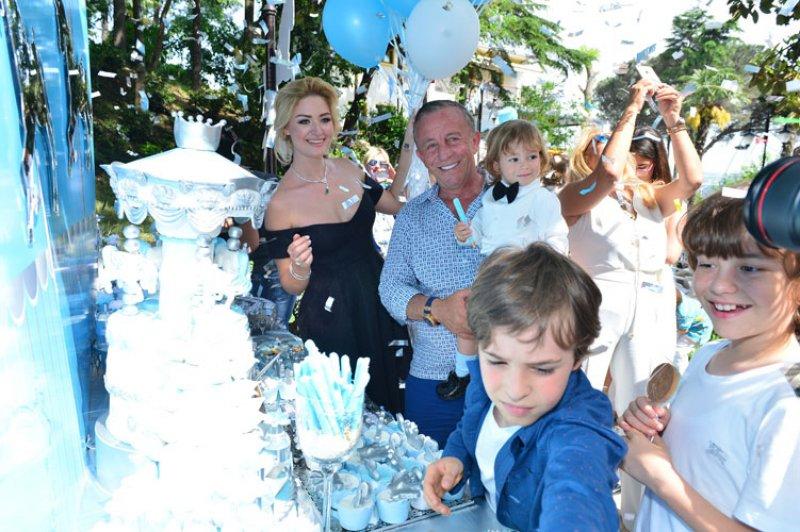 Küçük Ağa 2 yaşına girdi