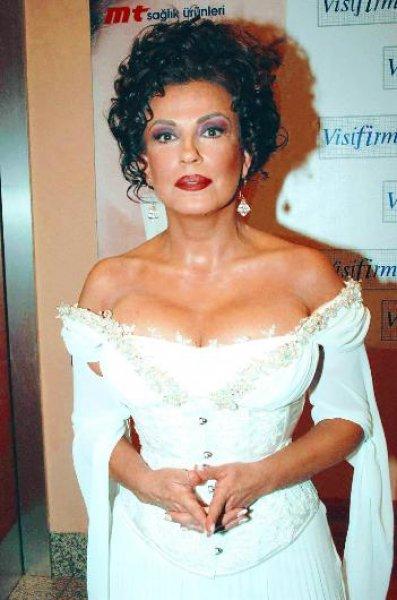 Ayşegül Aldinç'ten Kıvanç Tatlıtuğ açıklaması