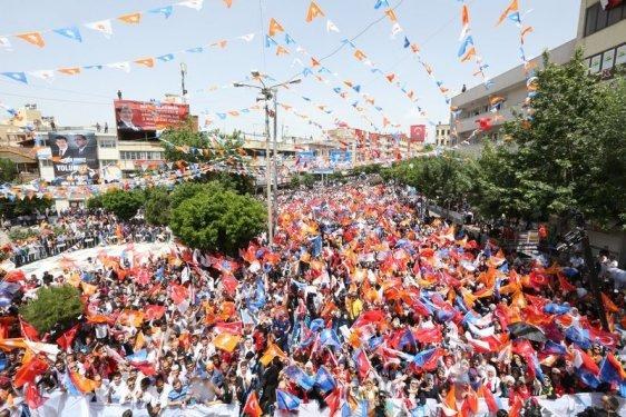 Davutoğlu'nun Siirt mitinginden kareler - Resim 11