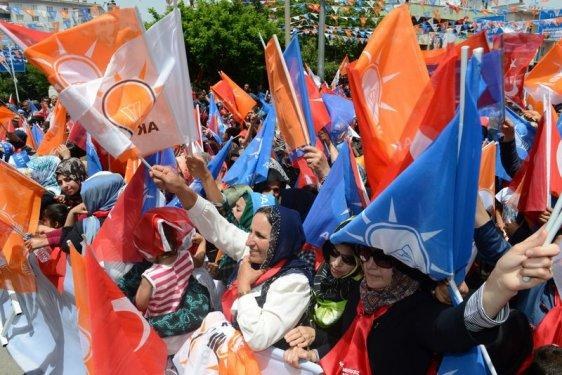 Davutoğlu'nun Siirt mitinginden kareler - Resim 17