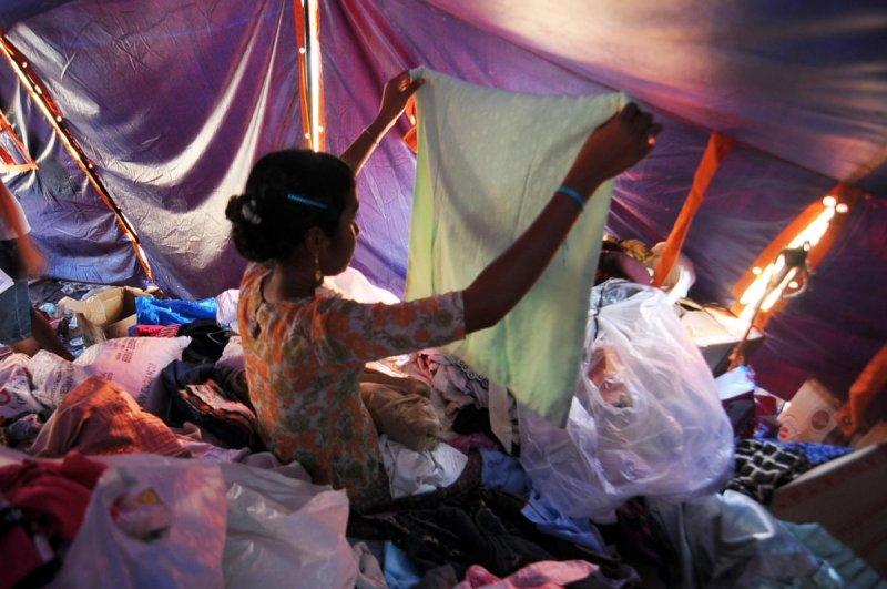 Rohingyalı Müslümanlar kamplarda yaşam mücadelesi veriyor