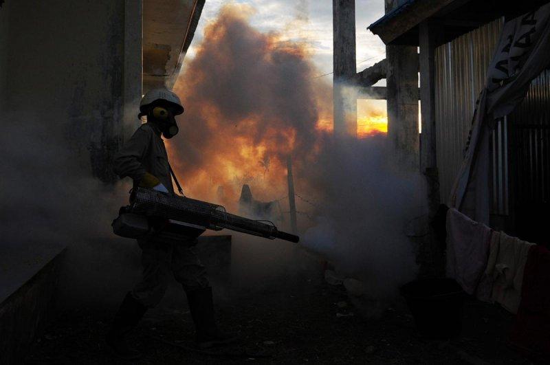 Rohingyalı Müslümanlar kamplarda yaşam mücadelesi veriyor