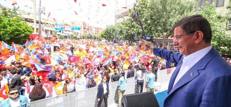 Davutoğlu'nun Siirt mitinginden kareler - Resim 6