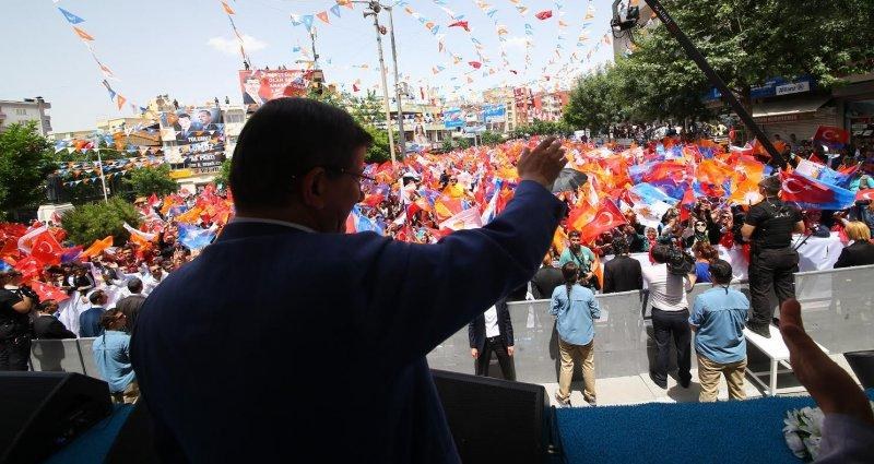Davutoğlu'nun Siirt mitinginden kareler - Resim 5