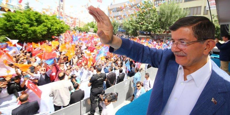 Davutoğlu'nun Siirt mitinginden kareler - Resim 3