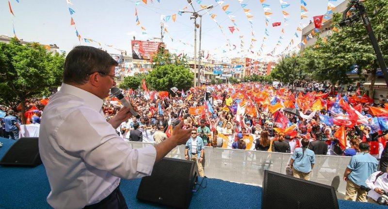 Davutoğlu'nun Siirt mitinginden kareler - Resim 7