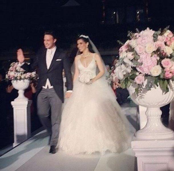 Hatice Şendil ile Burak Sağyaşar evlendi