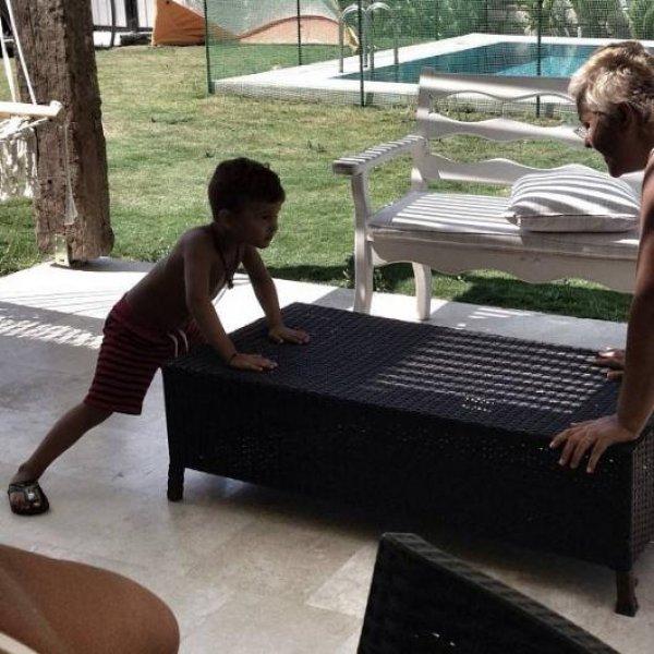 Çağla Şıkel: Keşke babam hayatta olsa da fırçalasa