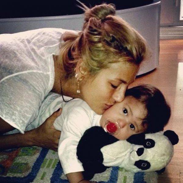 Çağla Şıkel: Keşke babam hayatta olsa da fırçalasa