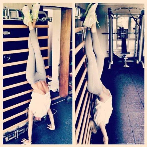 Çağla Şıkel: Keşke babam hayatta olsa da fırçalasa