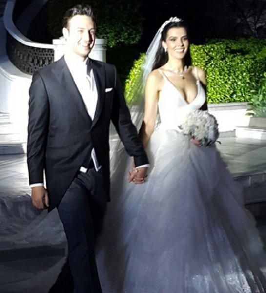 Hatice Şendil ile Burak Sağyaşar evlendi