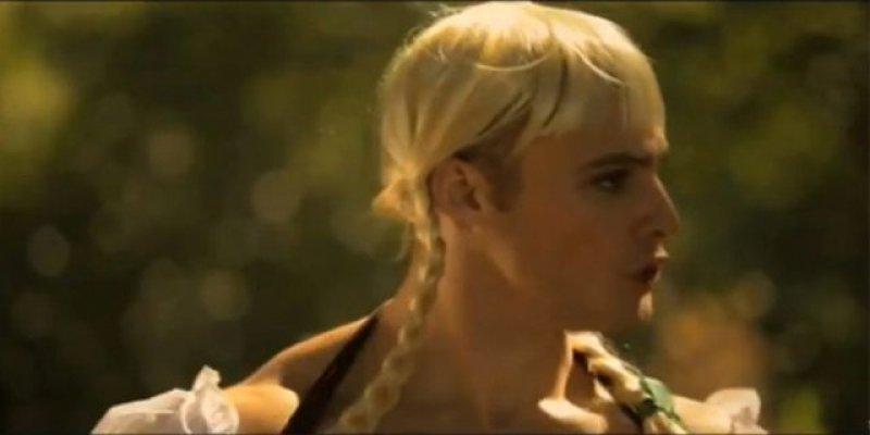 Kerem Bürsin Gratel oldu