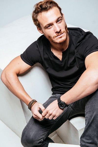 Kerem Bürsin Gratel oldu