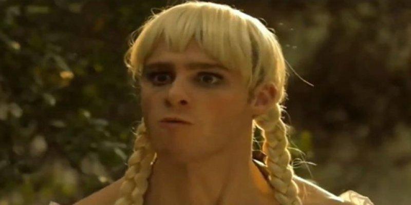 Kerem Bürsin Gratel oldu