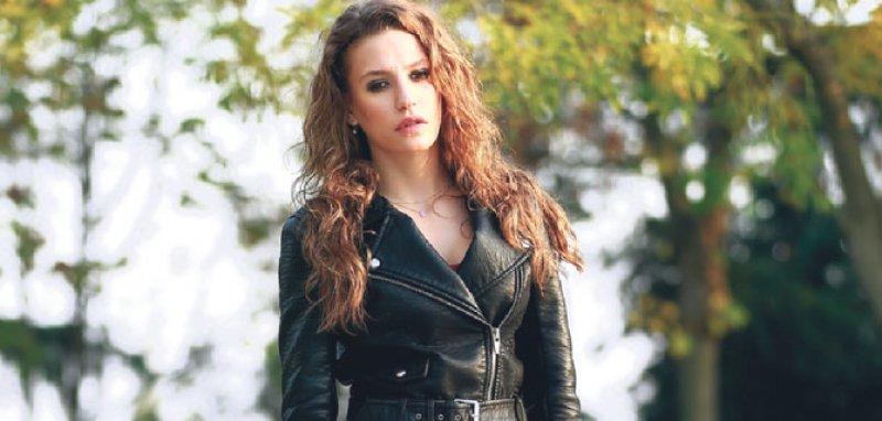 Serenay Sarıkaya iş adamı sevgilisiyle tatile çıktı