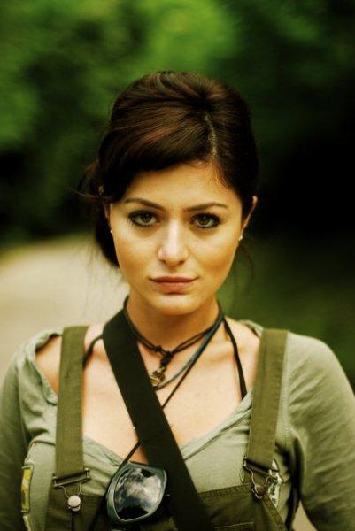 Deniz Çakır tatilde