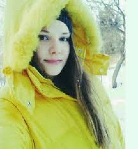 Paramparça'nın Hazal'ı Alina Boz saçlarını kazıttı