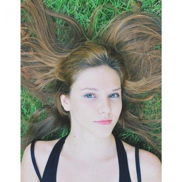 Paramparça'nın Hazal'ı Alina Boz saçlarını kazıttı