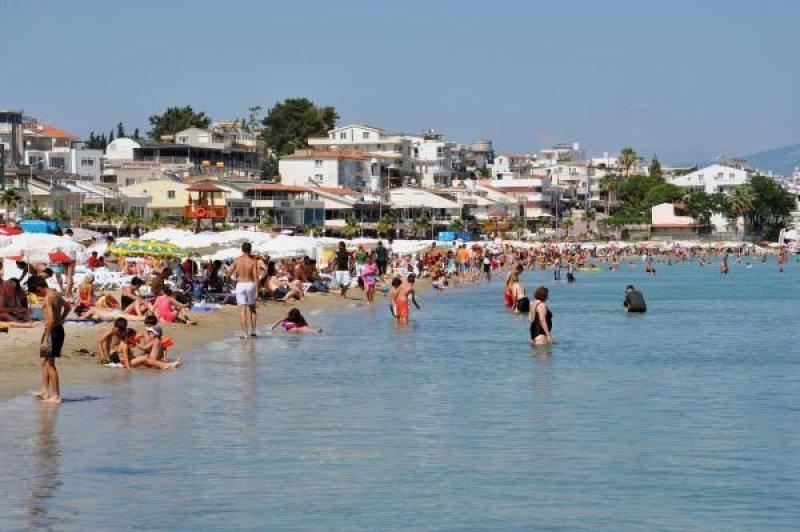 Marmaris sahillerine turistler akın etti