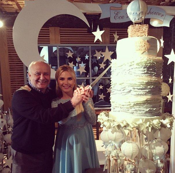 Ünlülerin Babalar Günü mesajları