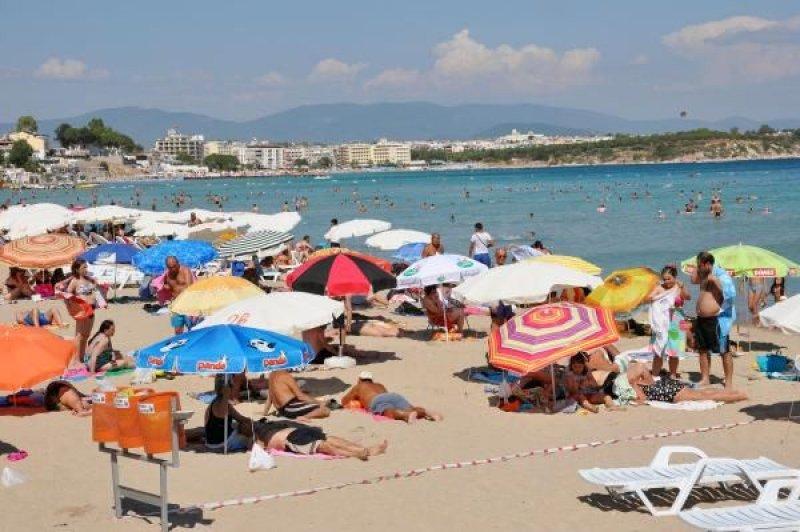 Marmaris sahillerine turistler akın etti
