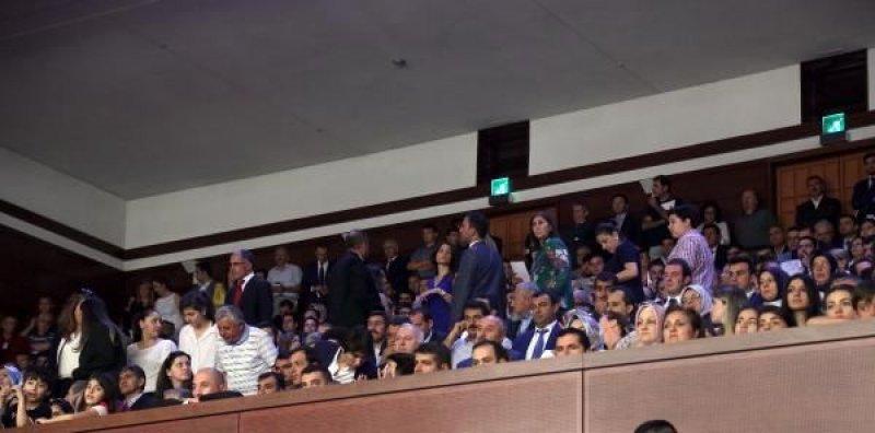 Meclis'te yemin töreni