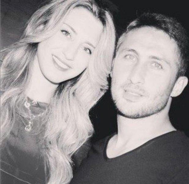 Sabri Sarıoğlu'nun eşi yardımcı pilot oldu