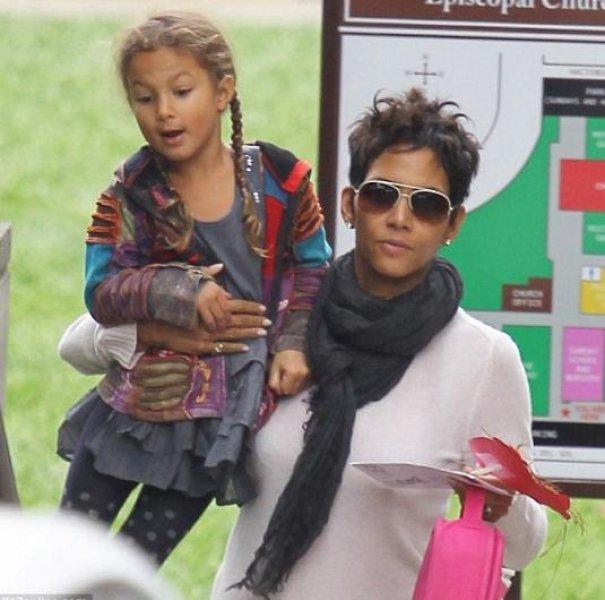 Gösteri dünyasındaki ünlülerin ünlü çocukları 