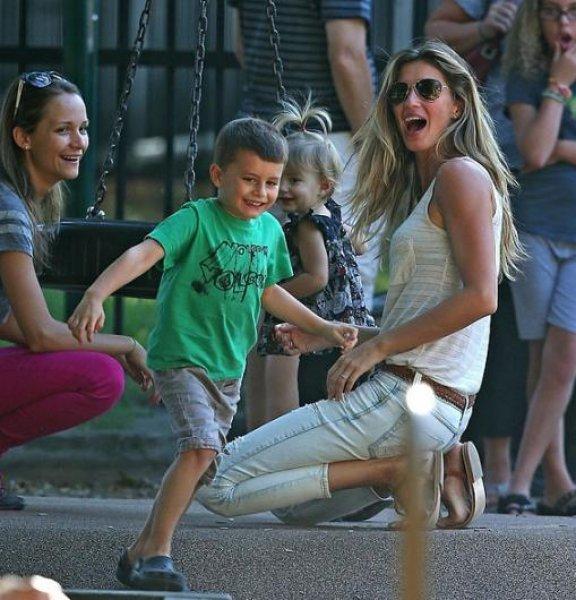 Gösteri dünyasındaki ünlülerin ünlü çocukları 