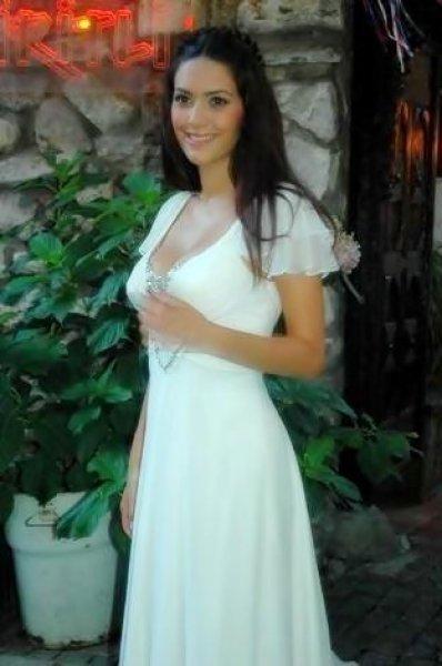 Bergüzar Korel: 30’umdan sonra daha da güzelleştim 