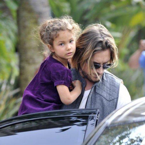 Gösteri dünyasındaki ünlülerin ünlü çocukları 