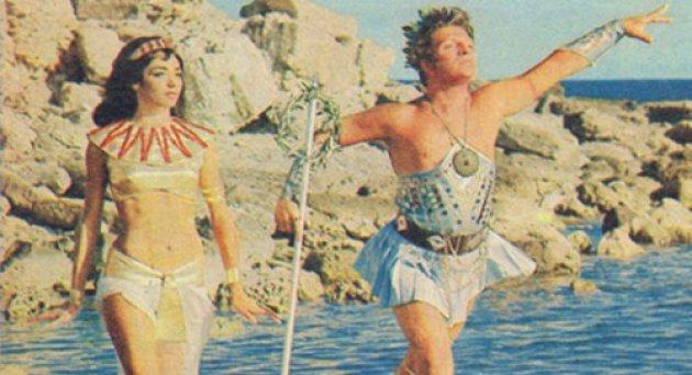 Bodrum'da Zeki Müren sergisi açıldı 