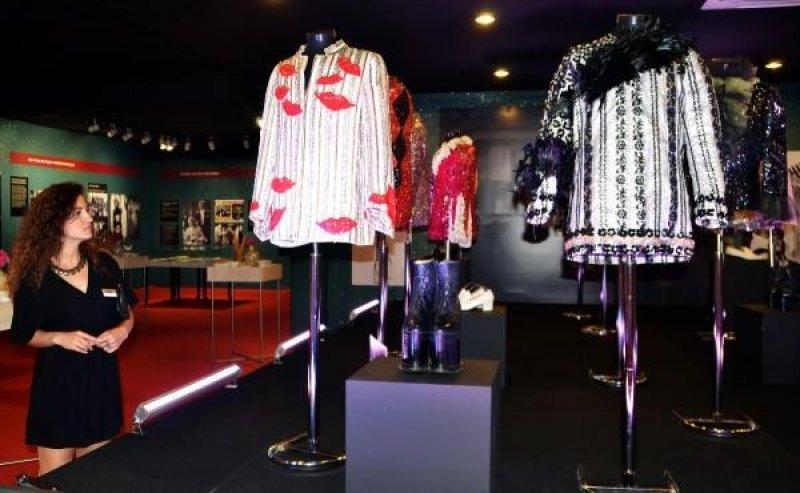 Bodrum'da Zeki Müren sergisi açıldı 