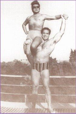 Bodrum'da Zeki Müren sergisi açıldı 