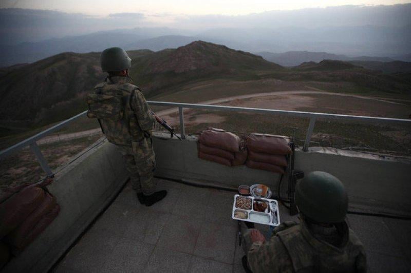 Van'da Türkiye'nin en yüksek noktasında karakol