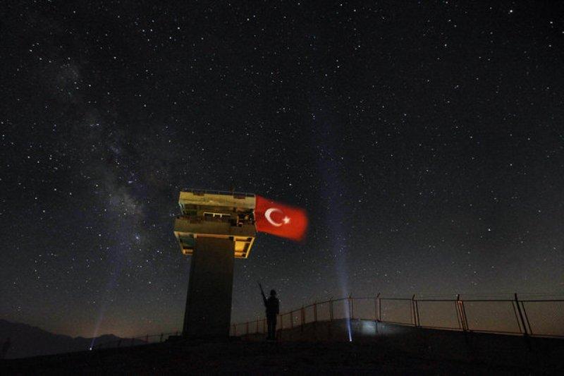 Van'da Türkiye'nin en yüksek noktasında karakol