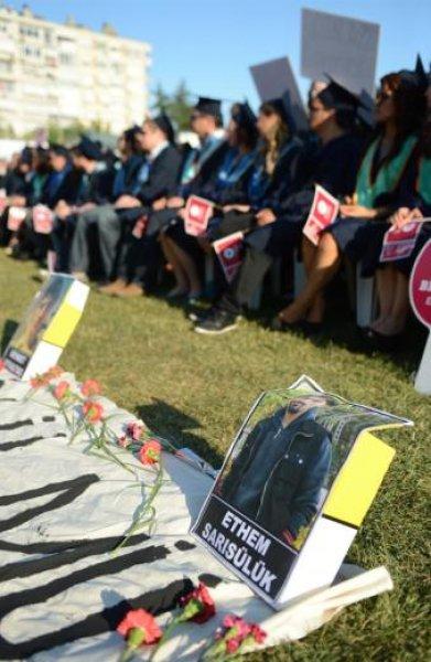 Boğaziçi Üniversitesi mezuniyet töreninde pankartlar konuştu