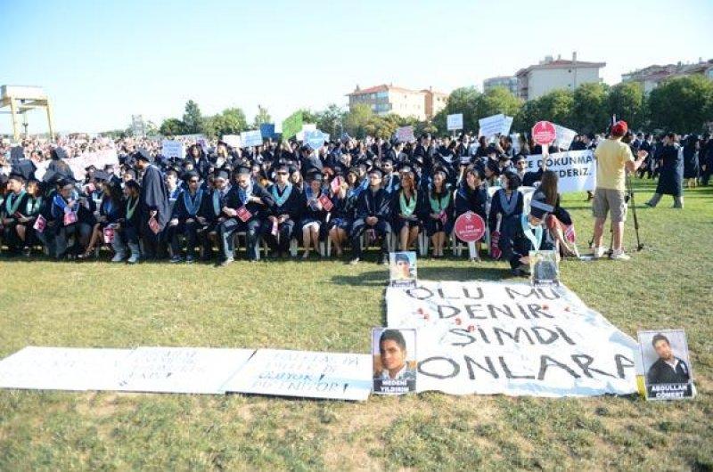 Boğaziçi Üniversitesi mezuniyet töreninde pankartlar konuştu