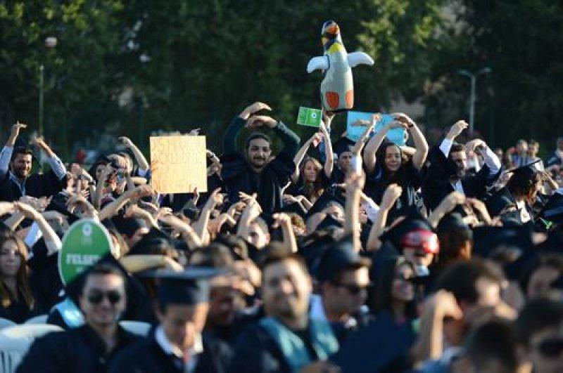 Boğaziçi Üniversitesi mezuniyet töreninde pankartlar konuştu