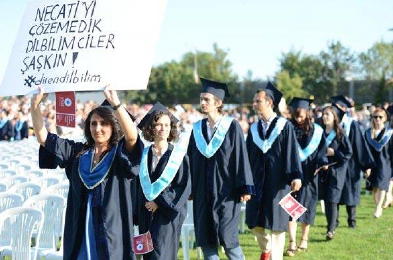 Boğaziçi Üniversitesi mezuniyet töreninde pankartlar konuştu