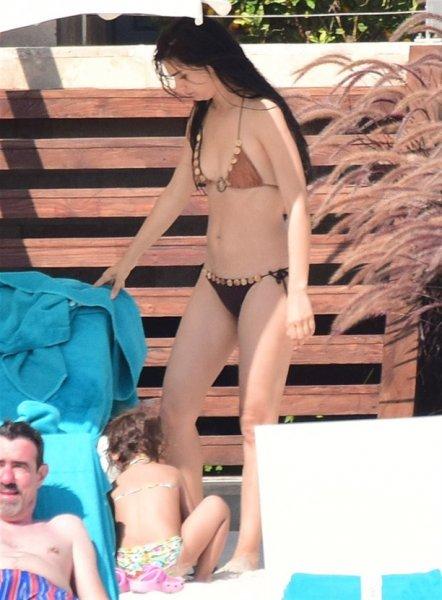 Tuba Büyüküstün tatilde